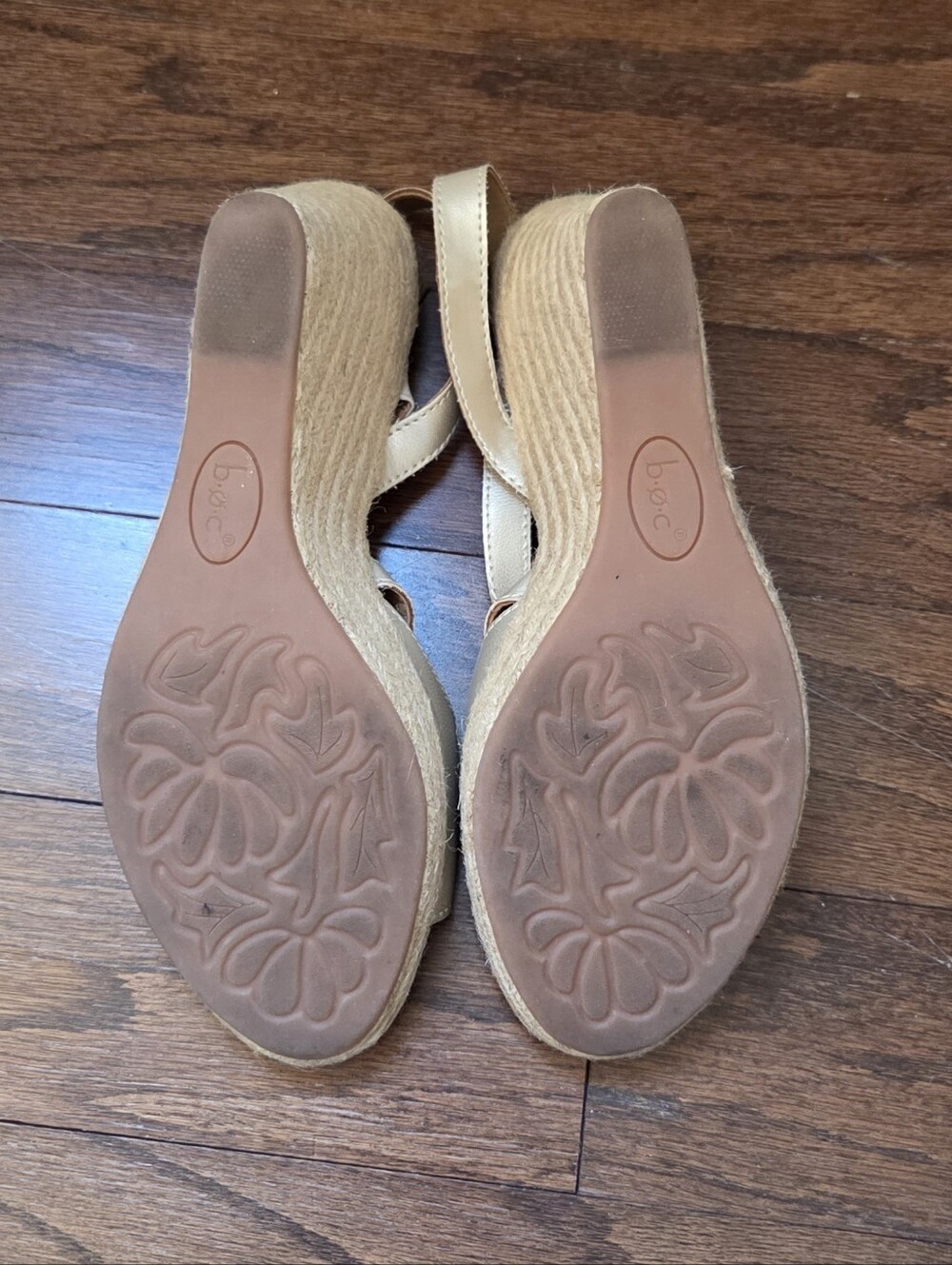 BOC Born Concept Gold Champagne Strappy Espadrille Wedge Sandal Size 8 - Picture 4 of 11